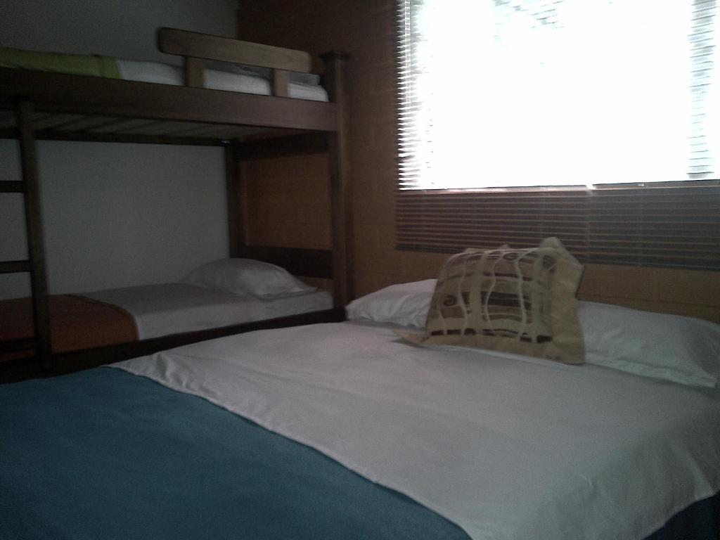 Spring City Hostel Medellin Room photo