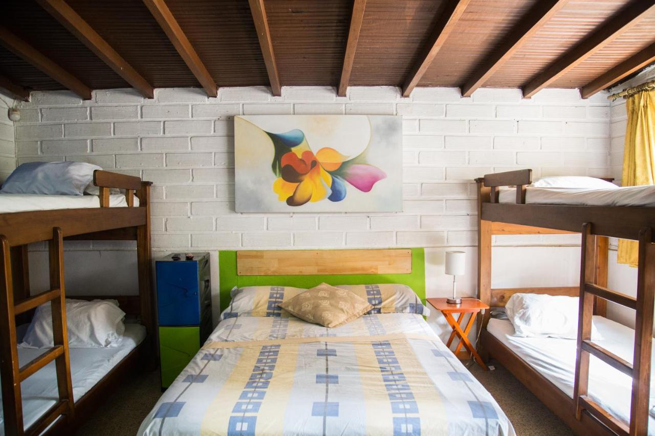 Spring City Hostel Medellin Exterior photo