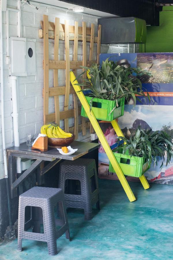 Spring City Hostel Medellin Exterior photo