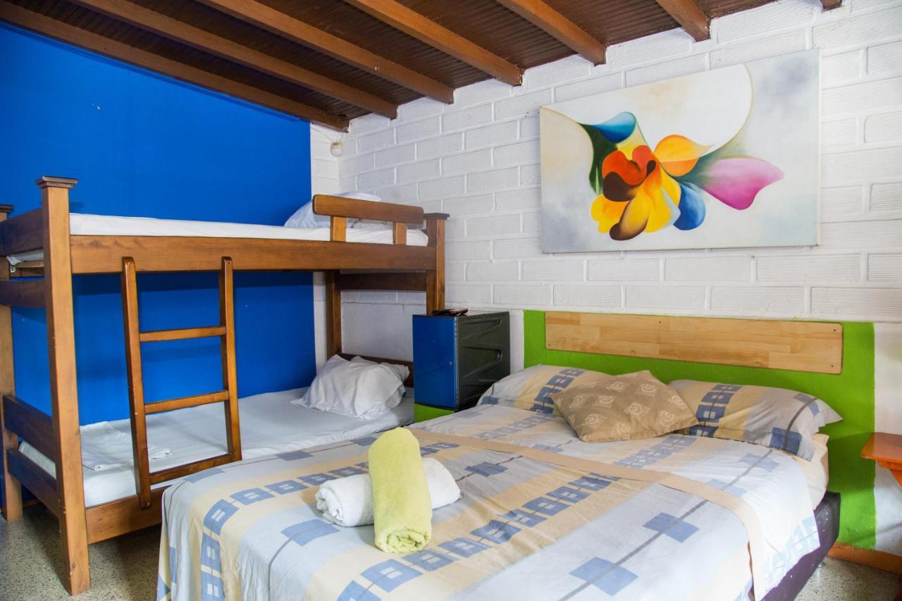 Spring City Hostel Medellin Exterior photo