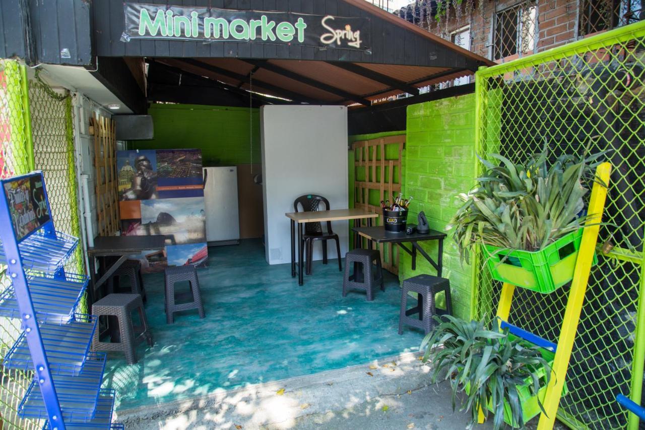 Spring City Hostel Medellin Exterior photo