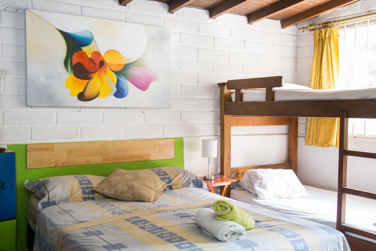 Spring City Hostel Medellin Exterior photo