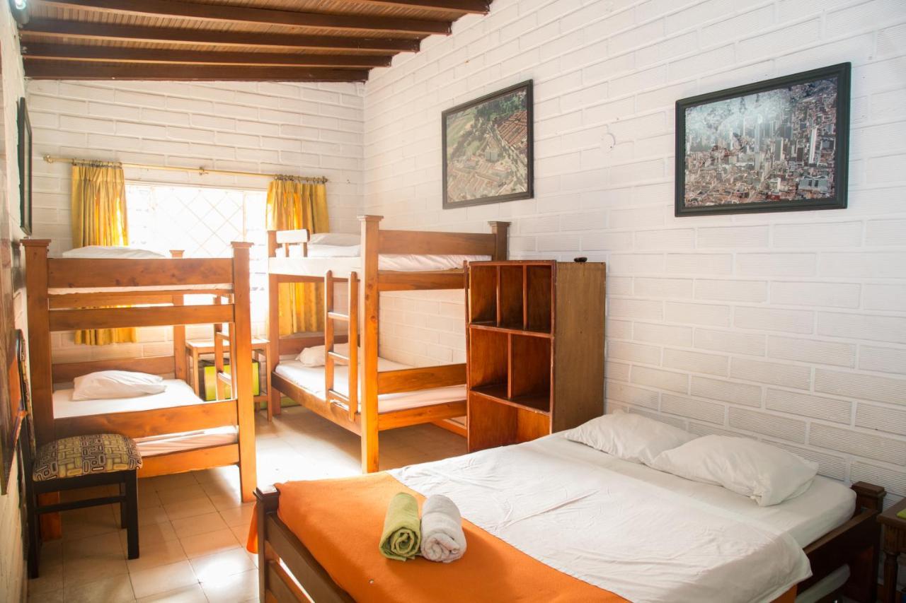 Spring City Hostel Medellin Exterior photo
