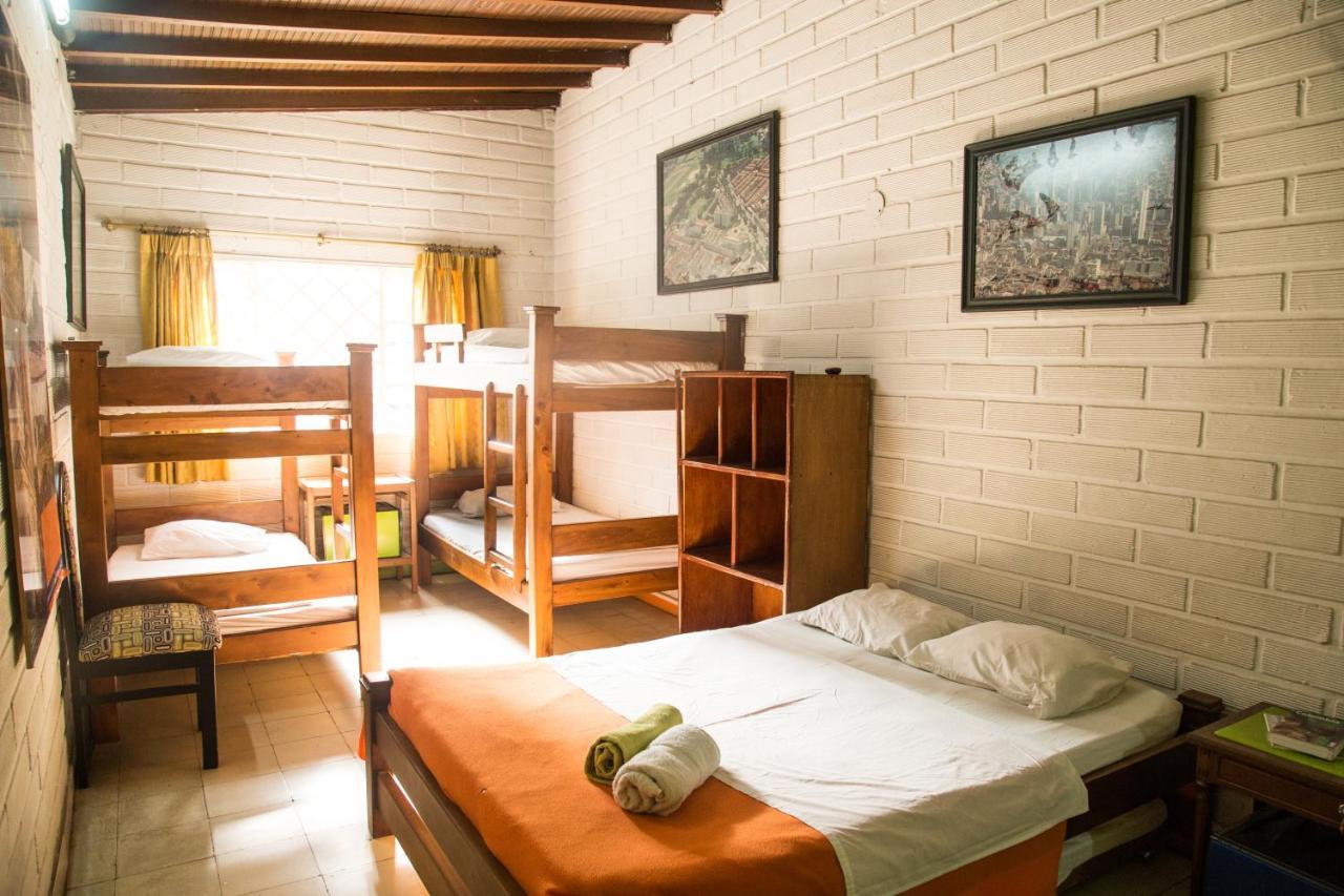 Spring City Hostel Medellin Exterior photo