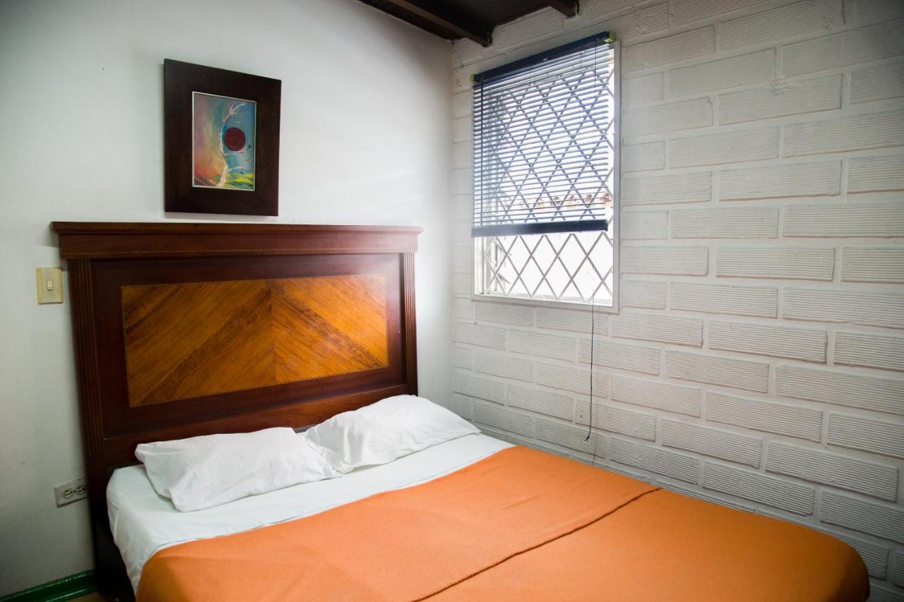 Spring City Hostel Medellin Exterior photo